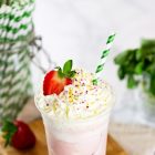 Jumbo green stripe 8mm paper straw, 7.8in